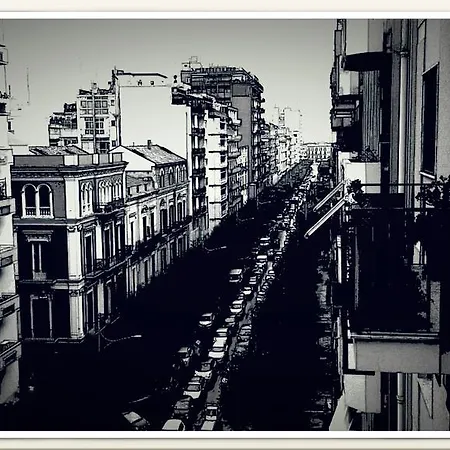 Couette-café Cavour 124 -guest-room- Bari
