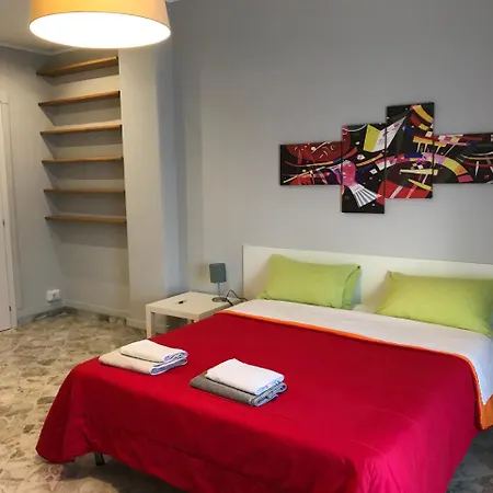 Couette-café Cavour 124 -guest-room- 2*