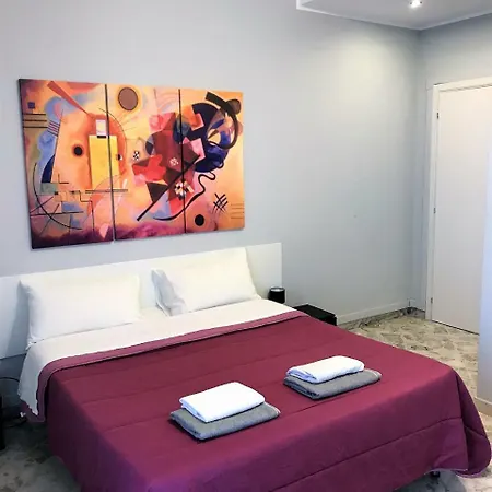 Cavour 124 -guest-room- Couette-café 2*